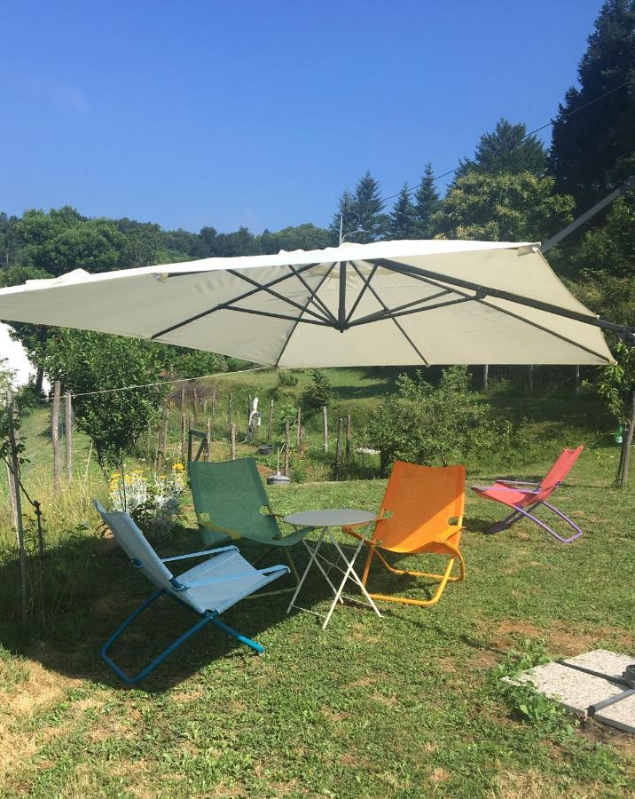 Bed and Breakfast BB Andre' Vara Superiore Exterior foto